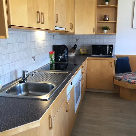 Haus Fuetsch 홈스테이 *