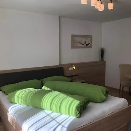 Haus Fuetsch 비르겐