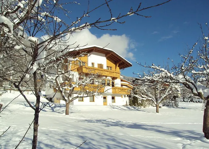 Privatunterkunft Haus Fuetsch *