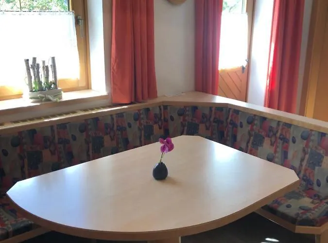 Haus Fuetsch Privatunterkunft